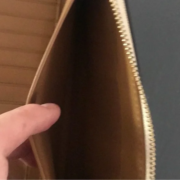 ❌SOLD❌Coach Wallet Clutch Wristlet - Picture 6 of 9